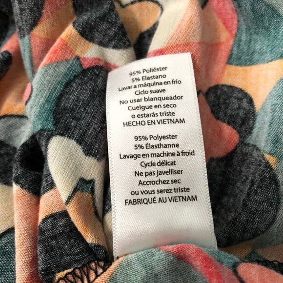 Lularoe Irma Tunic Disney Minnie Mouse Geometric Size S Short Sleeve Multi Color - Picture 6 of 8